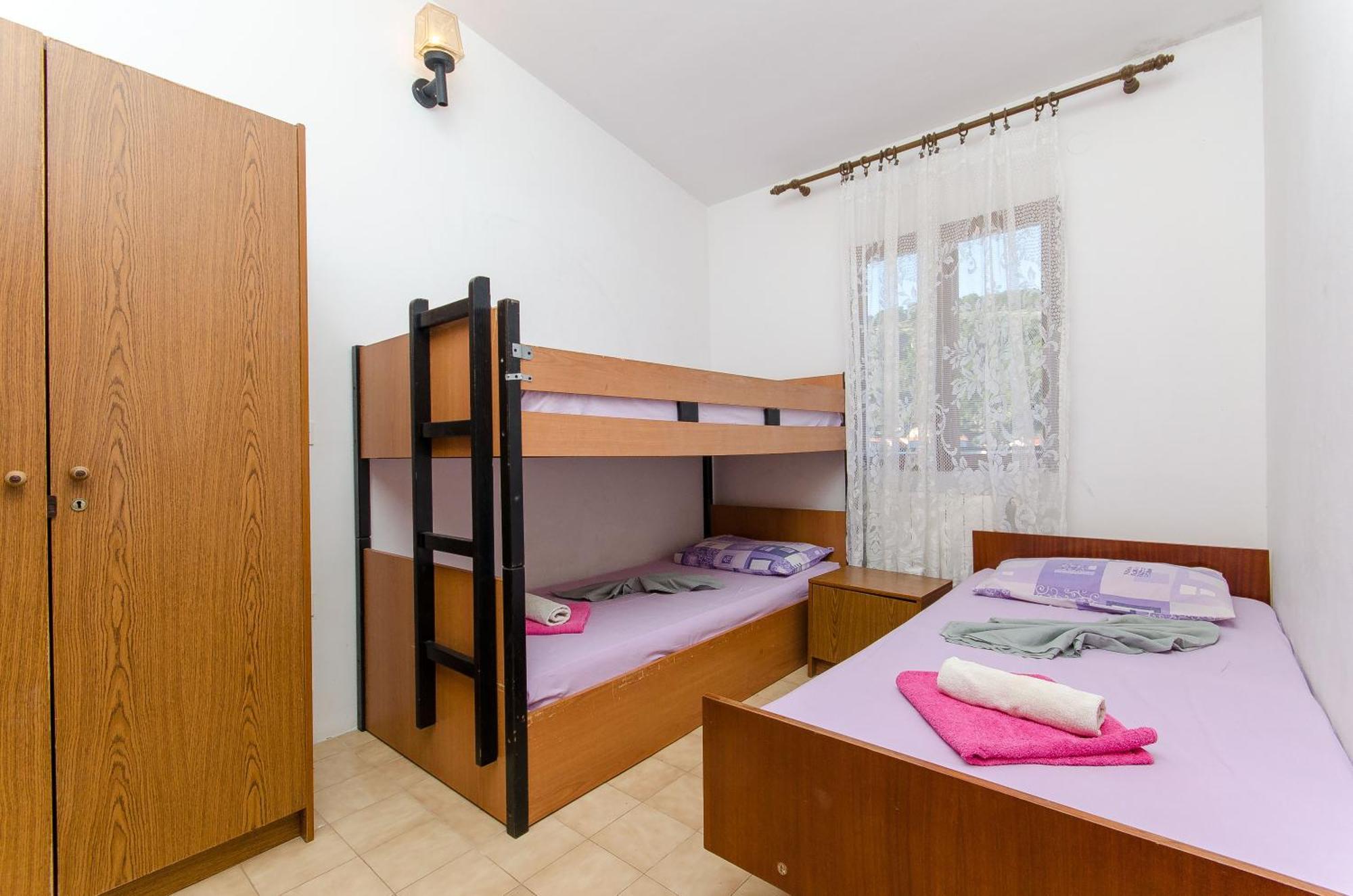 Apartments Lorena Stomorska Zimmer foto
